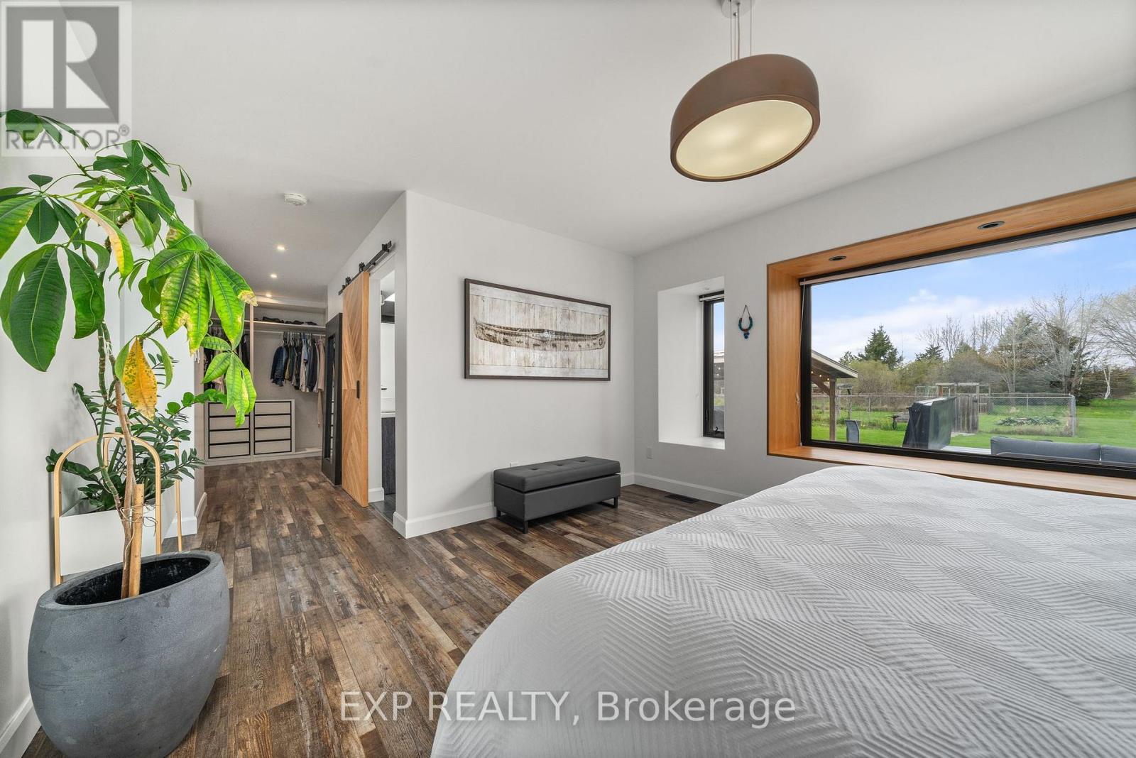 135 Hiscock Shores Road, Prince Edward County, Ontario  K0K 1L0 - Photo 32 - X12571148