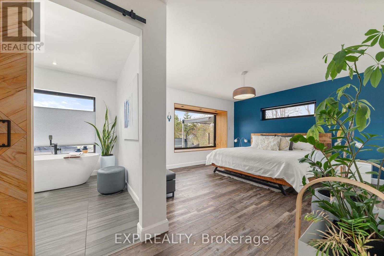 135 Hiscock Shores Road, Prince Edward County, Ontario  K0K 1L0 - Photo 34 - X12571148