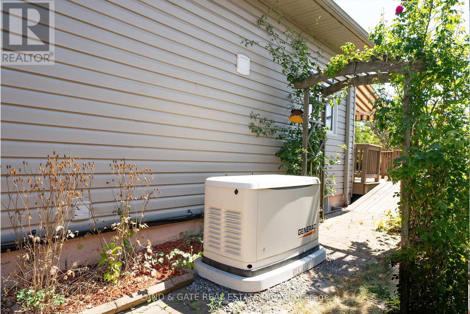 58 Elmdale Drive, Prince Edward County, Ontario  K0K 3L0 - Photo 36 - X12574076