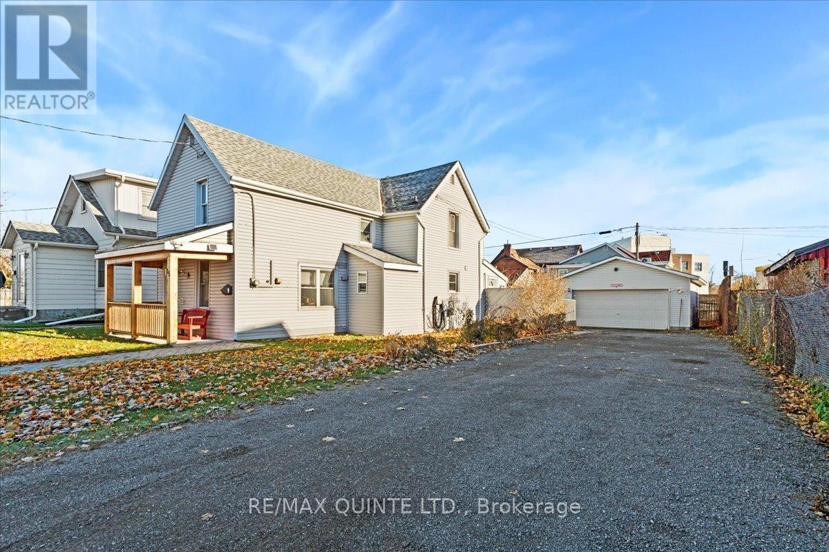 15 Gordon Street, Belleville, Ontario  K8P 3E4 - Photo 2 - X12576010