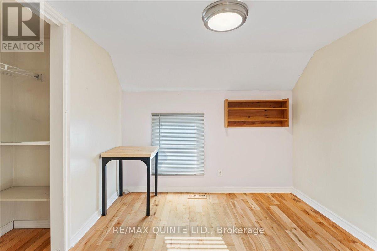 15 Gordon Street, Belleville, Ontario  K8P 3E4 - Photo 24 - X12576010