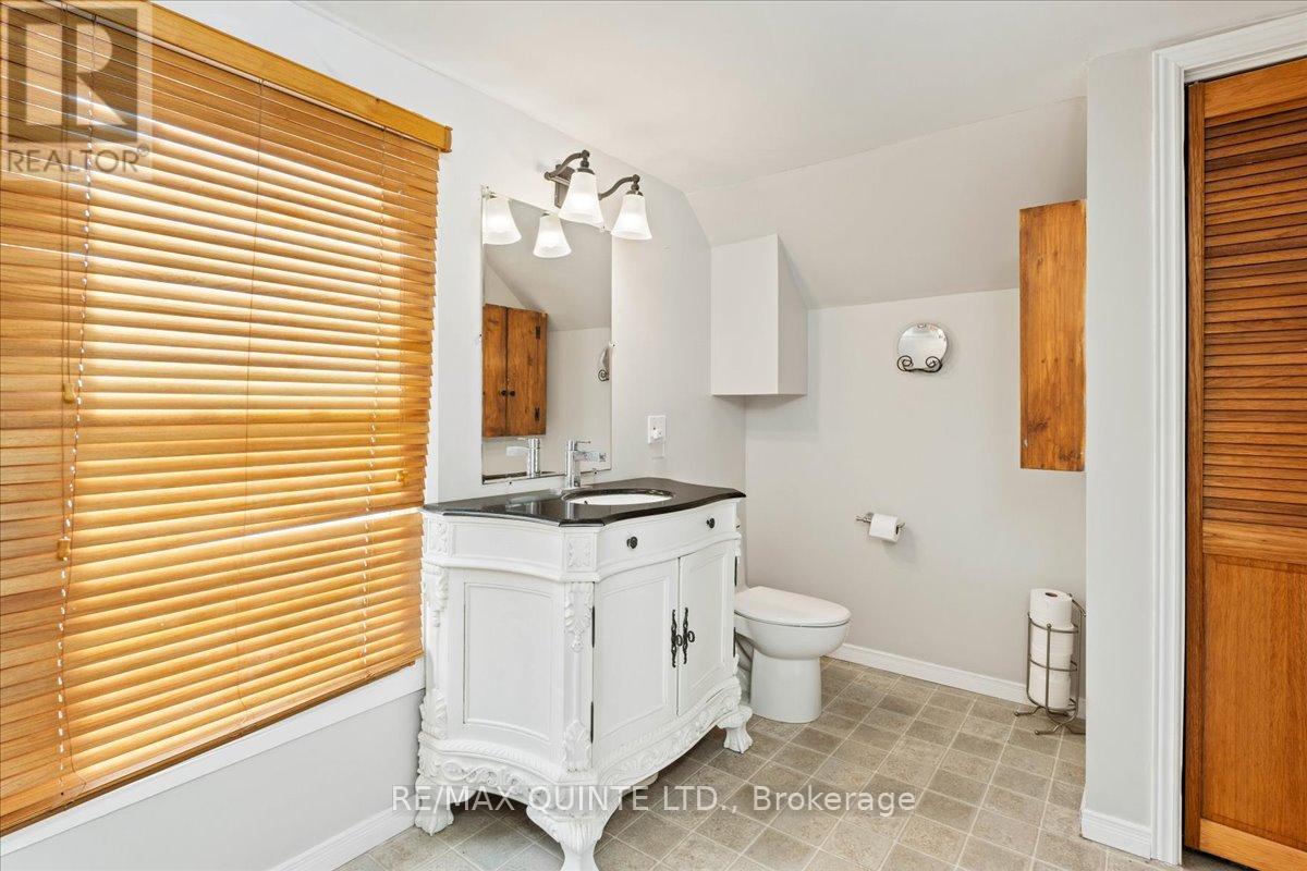 15 Gordon Street, Belleville, Ontario  K8P 3E4 - Photo 29 - X12576010