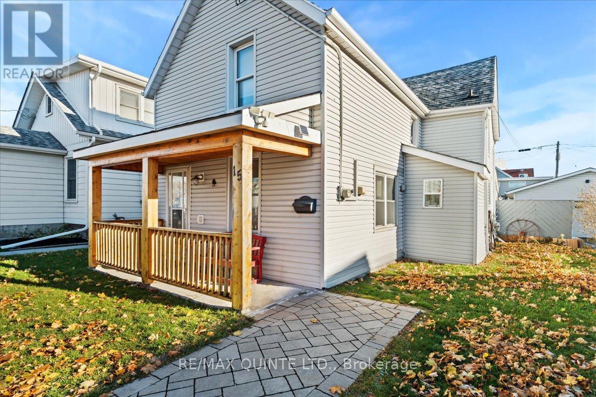 15 Gordon Street, Belleville, Ontario  K8P 3E4 - Photo 4 - X12576010