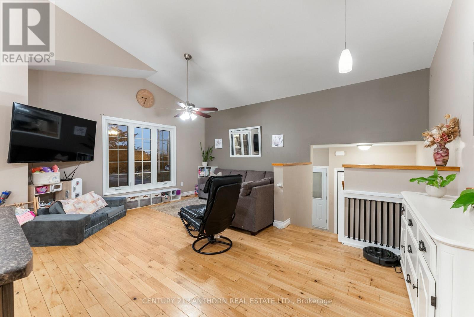 528 Mitchells Cross Road, Prince Edward County, Ontario  K0K 2T0 - Photo 15 - X12578450