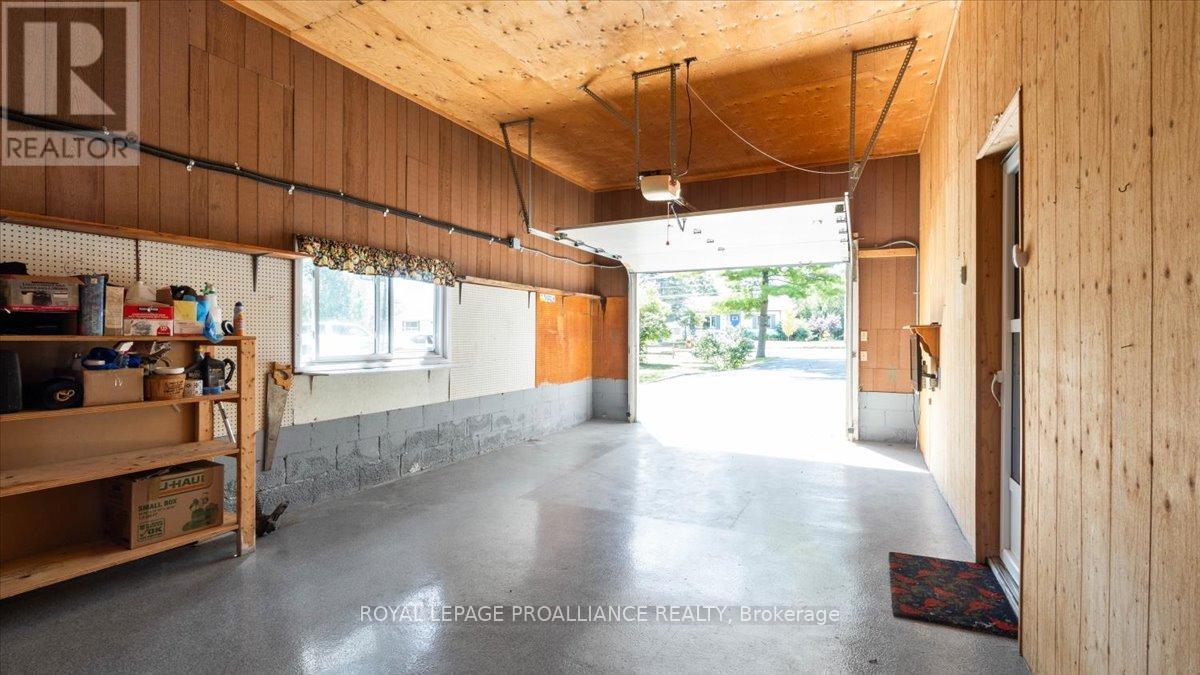 89 Point Anne Road, Belleville, Ontario  K8N 4Z4 - Photo 12 - X12579518