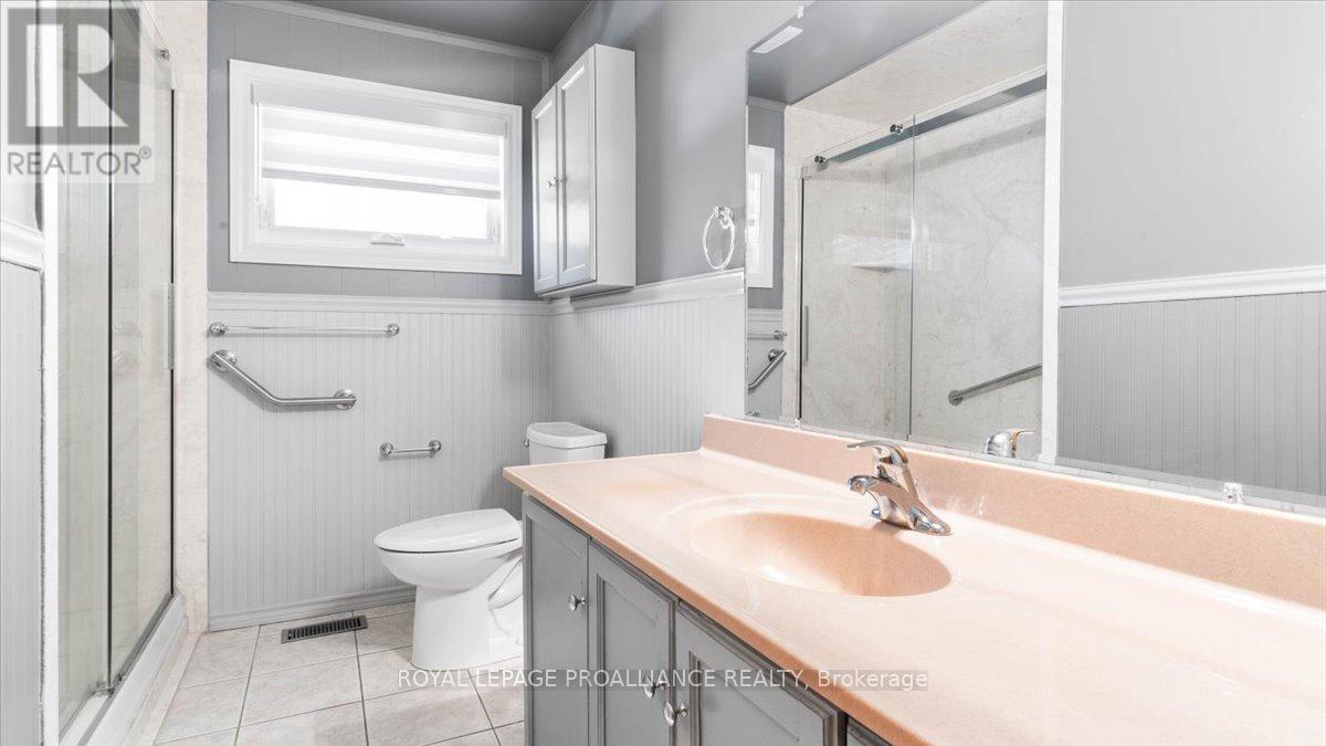 89 Point Anne Road, Belleville, Ontario  K8N 4Z4 - Photo 14 - X12579518