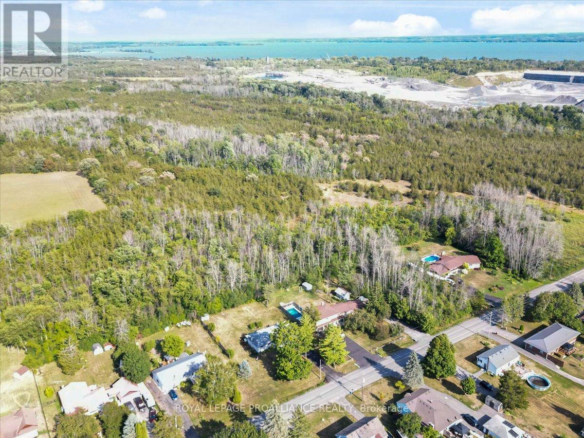 89 Point Anne Road, Belleville, Ontario  K8N 4Z4 - Photo 33 - X12579518