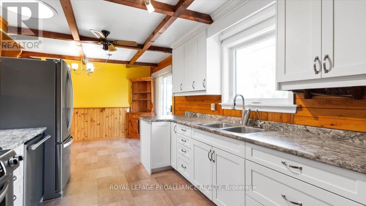 89 Point Anne Road, Belleville, Ontario  K8N 4Z4 - Photo 9 - X12579518