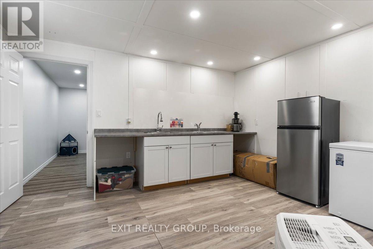 18 Gilbert Crescent, Prince Edward County, Ontario  K0K 3L0 - Photo 30 - X12579894