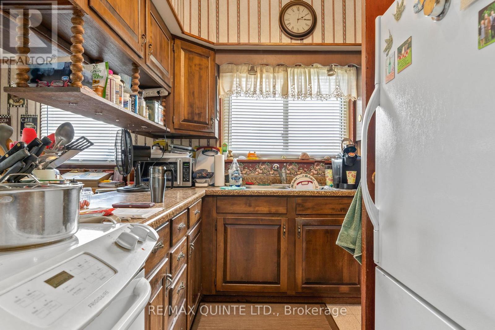 595 Elmbrook Road, Prince Edward County, Ontario  K0K 2T0 - Photo 16 - X12582234