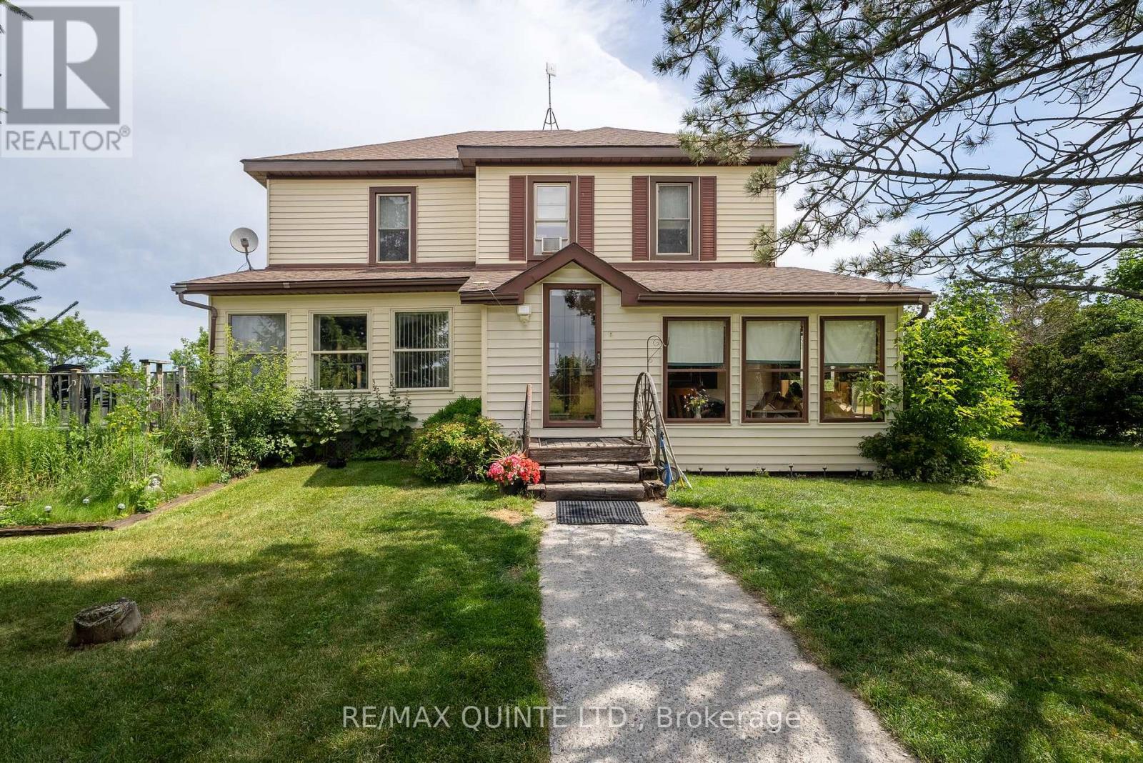 595 Elmbrook Road, Prince Edward County, Ontario  K0K 2T0 - Photo 2 - X12582234