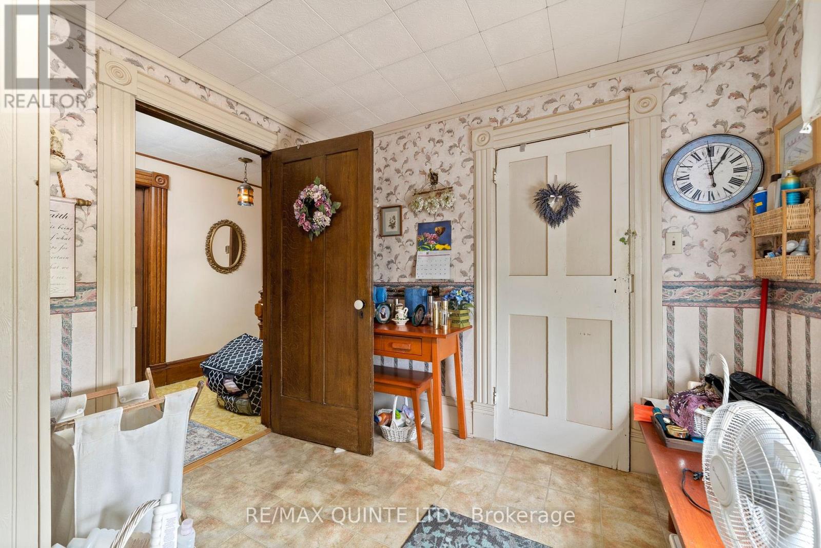 595 Elmbrook Road, Prince Edward County, Ontario  K0K 2T0 - Photo 21 - X12582234