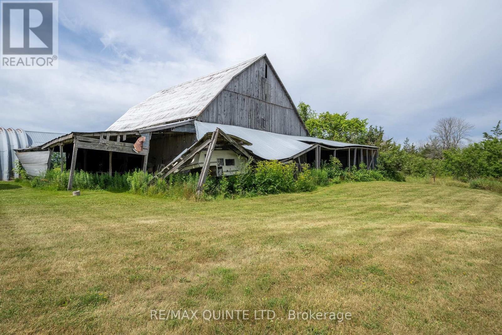 595 Elmbrook Road, Prince Edward County, Ontario  K0K 2T0 - Photo 36 - X12582234