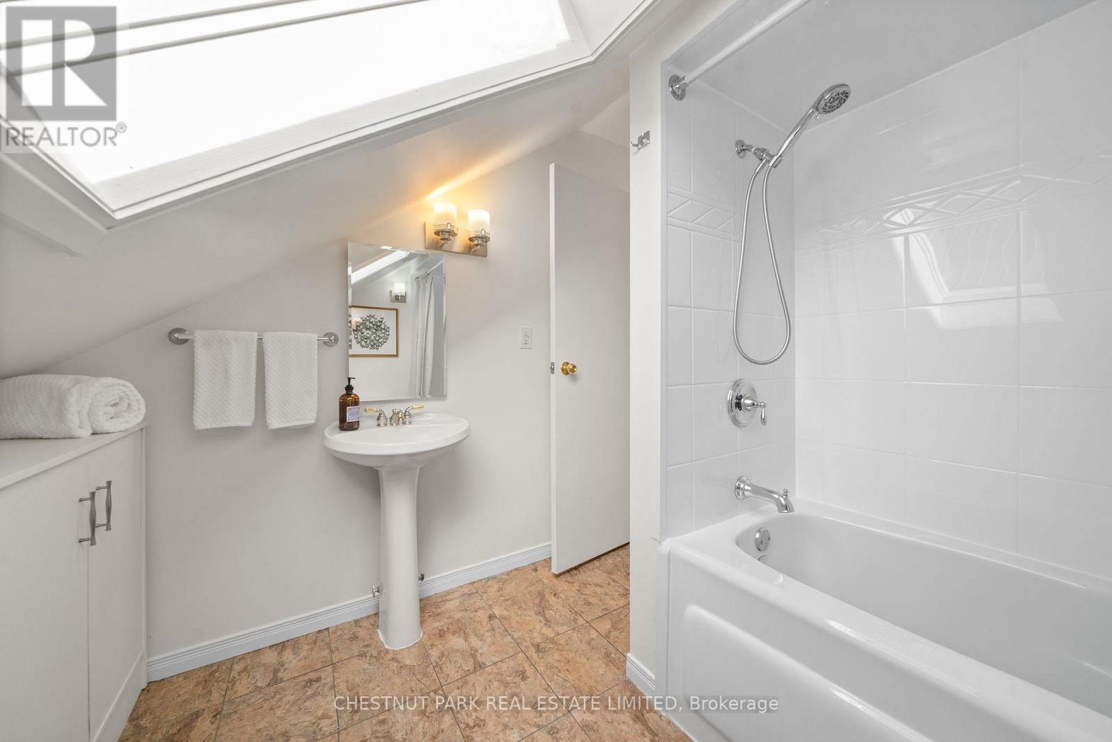 299 Noxon Avenue, Prince Edward County, Ontario  K0K 3L0 - Photo 35 - X12582424