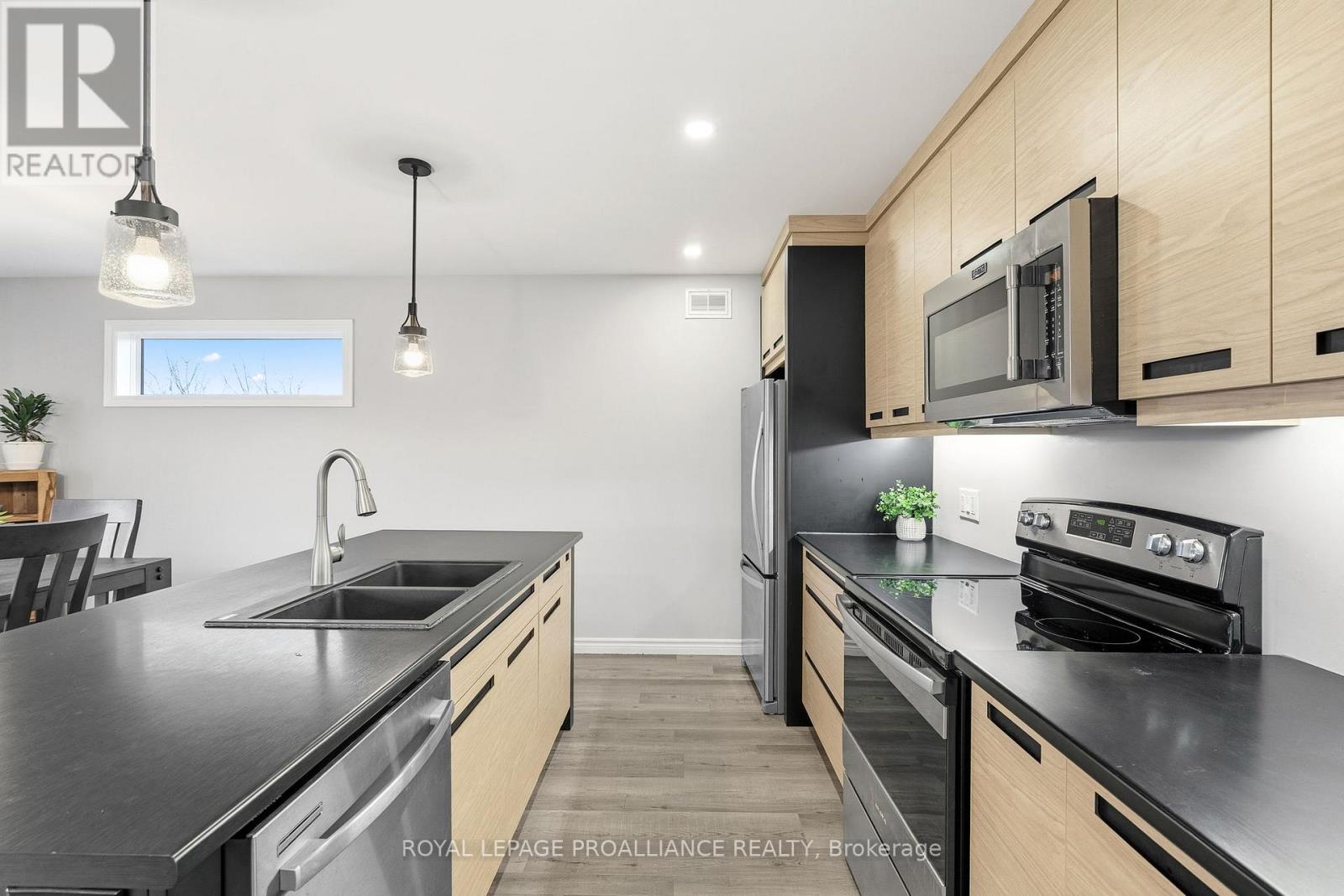 84 South George Street, Belleville, Ontario  K8N 3G9 - Photo 15 - X12583286