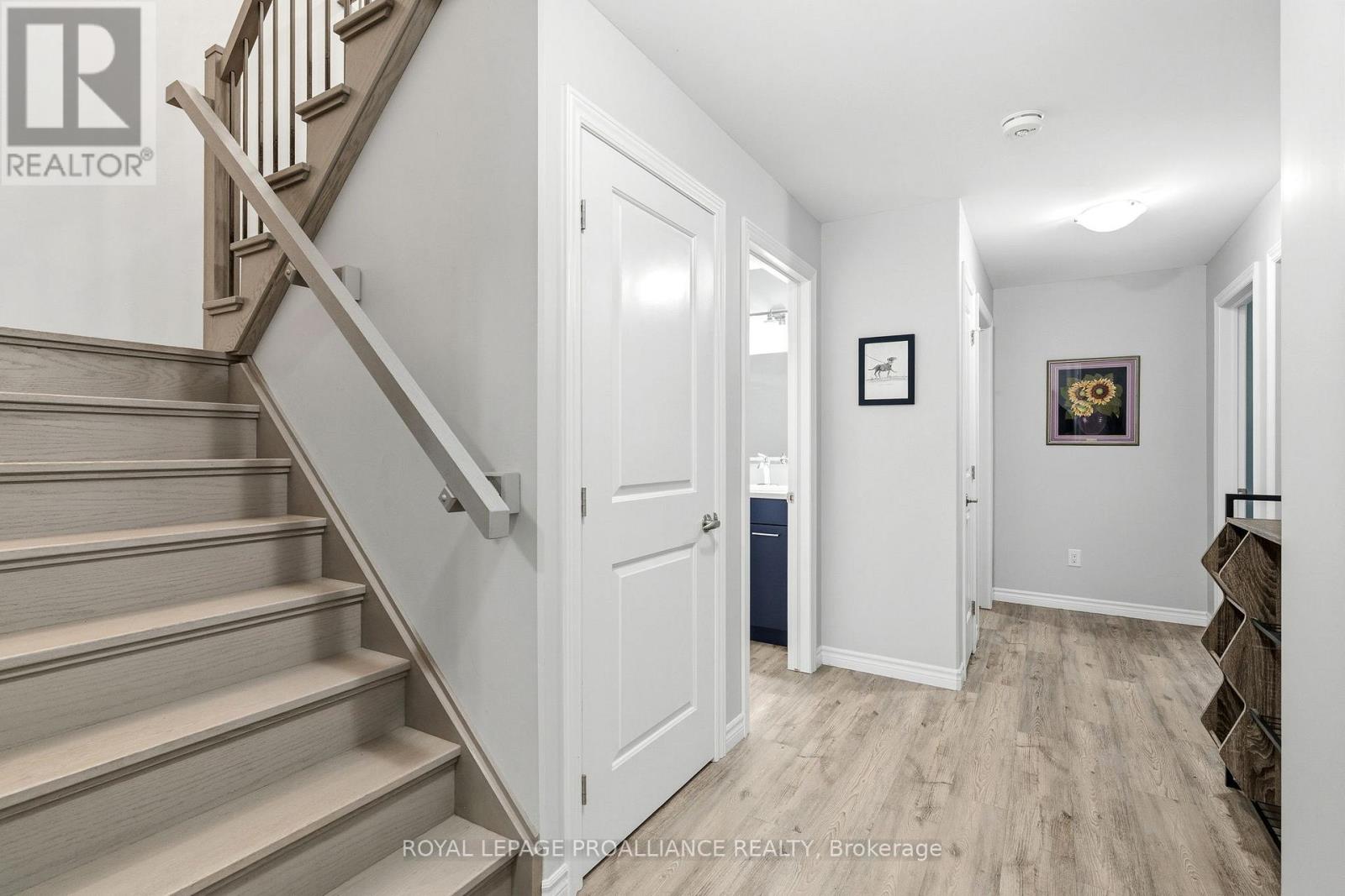 84 South George Street, Belleville, Ontario  K8N 3G9 - Photo 5 - X12583286