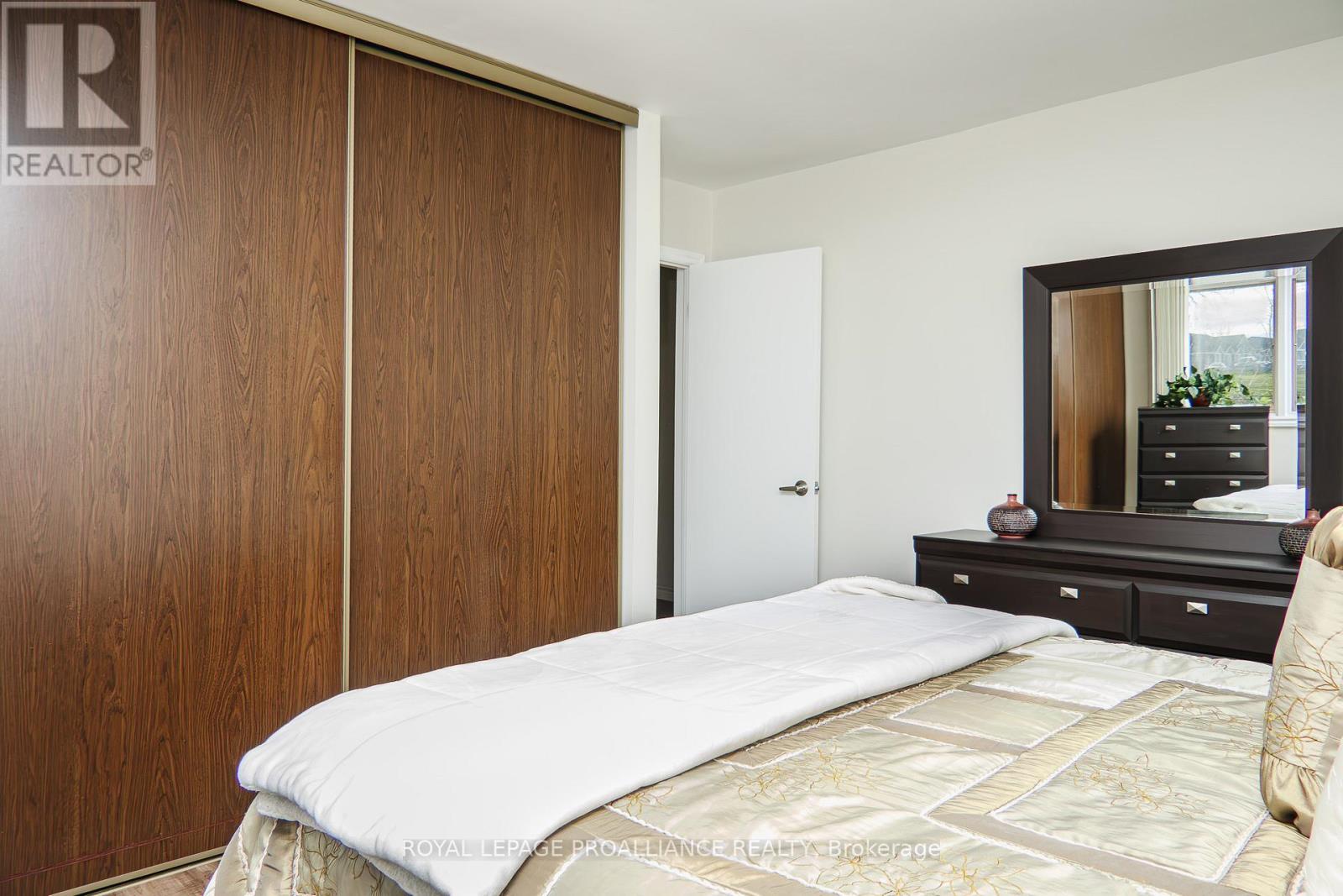 371 Maple Avenue, Deseronto, Ontario  K0K 1X0 - Photo 15 - X12583438