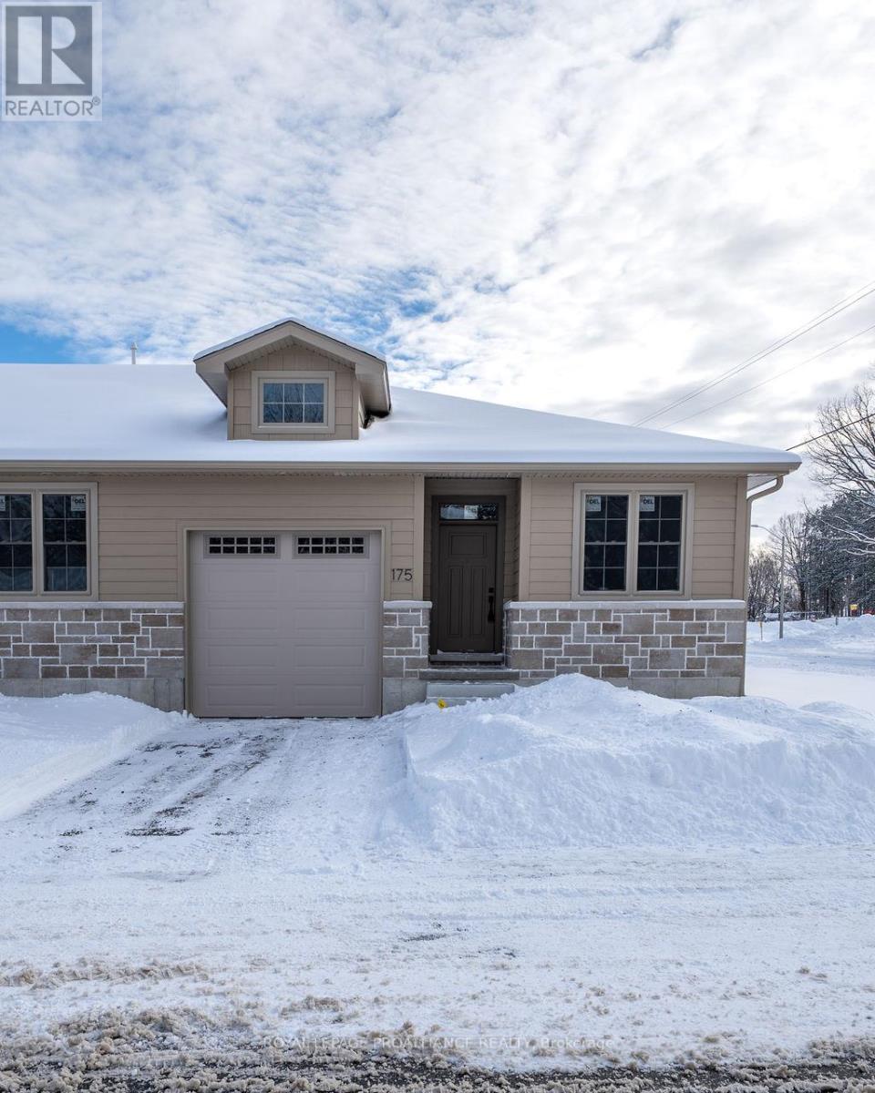 175 Pomeroy Avenue, Tweed, Ontario  K0K 3J0 - Photo 5 - X12587032