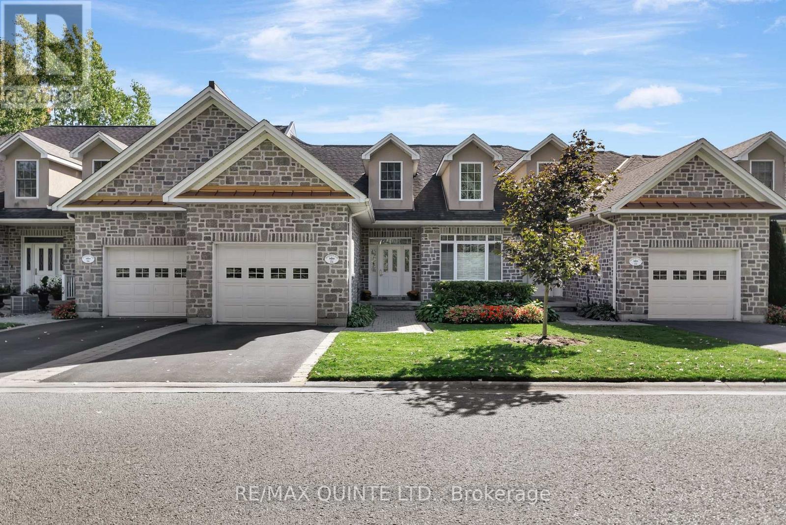 24 GRACEFIELD LANE, Belleville, Ontario