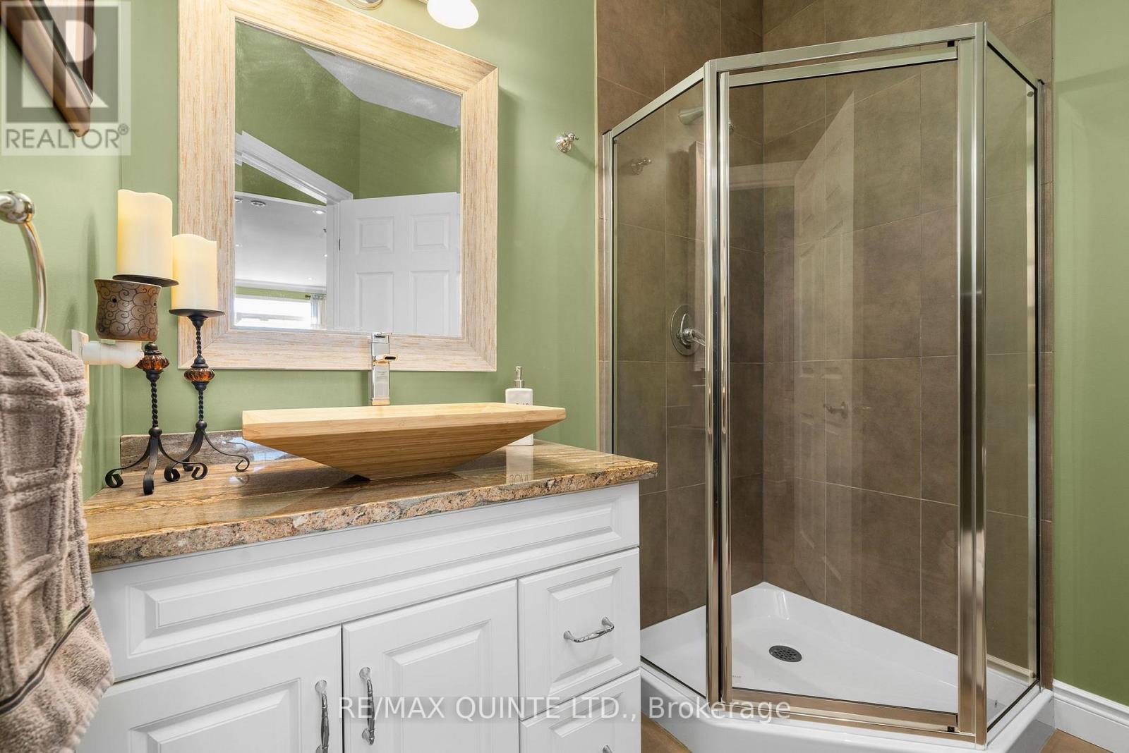 24 Gracefield Lane, Belleville, Ontario  K8N 4Z2 - Photo 11 - X12589772