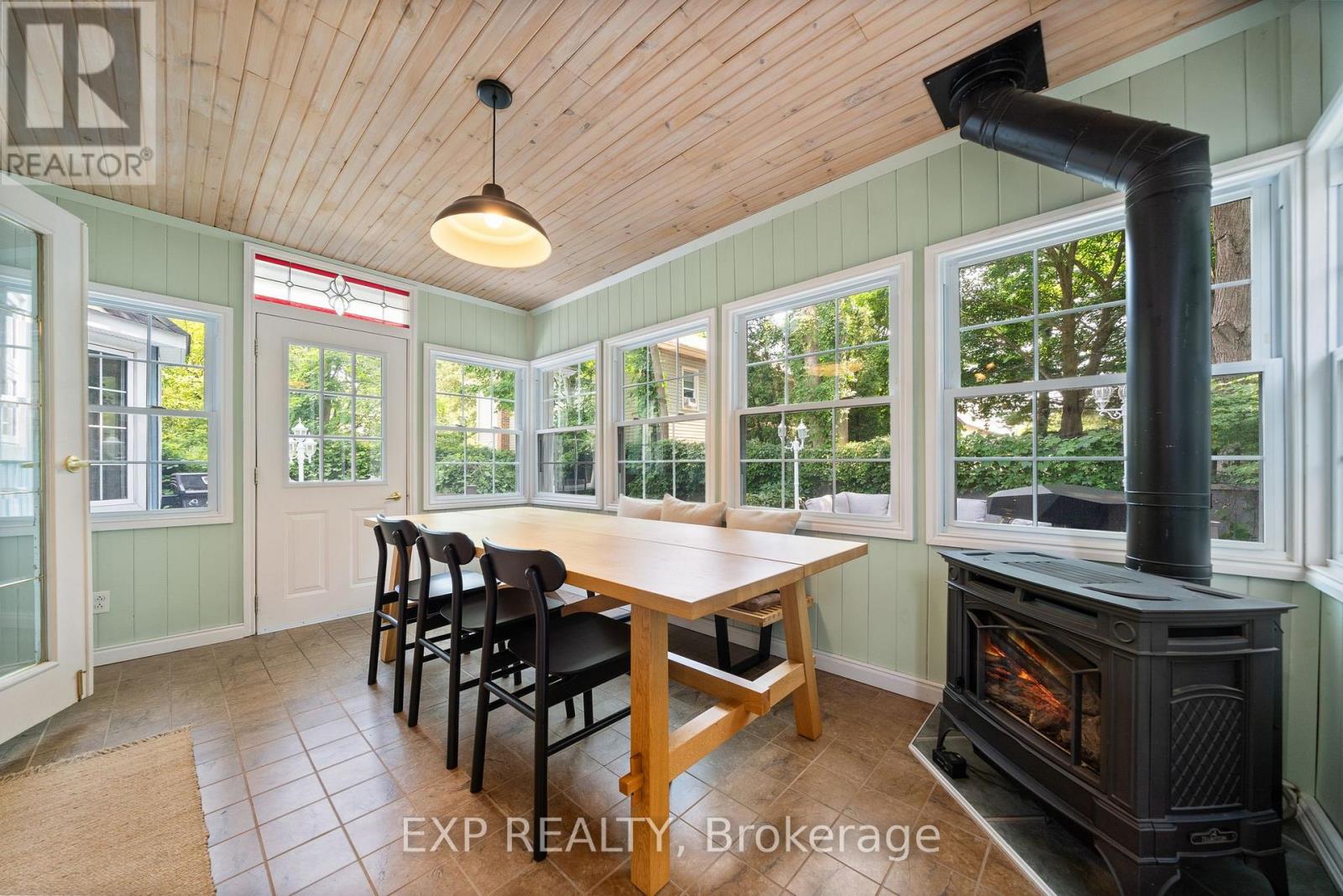 18 Queen Street, Prince Edward County, Ontario  K0K 2T0 - Photo 15 - X12592256