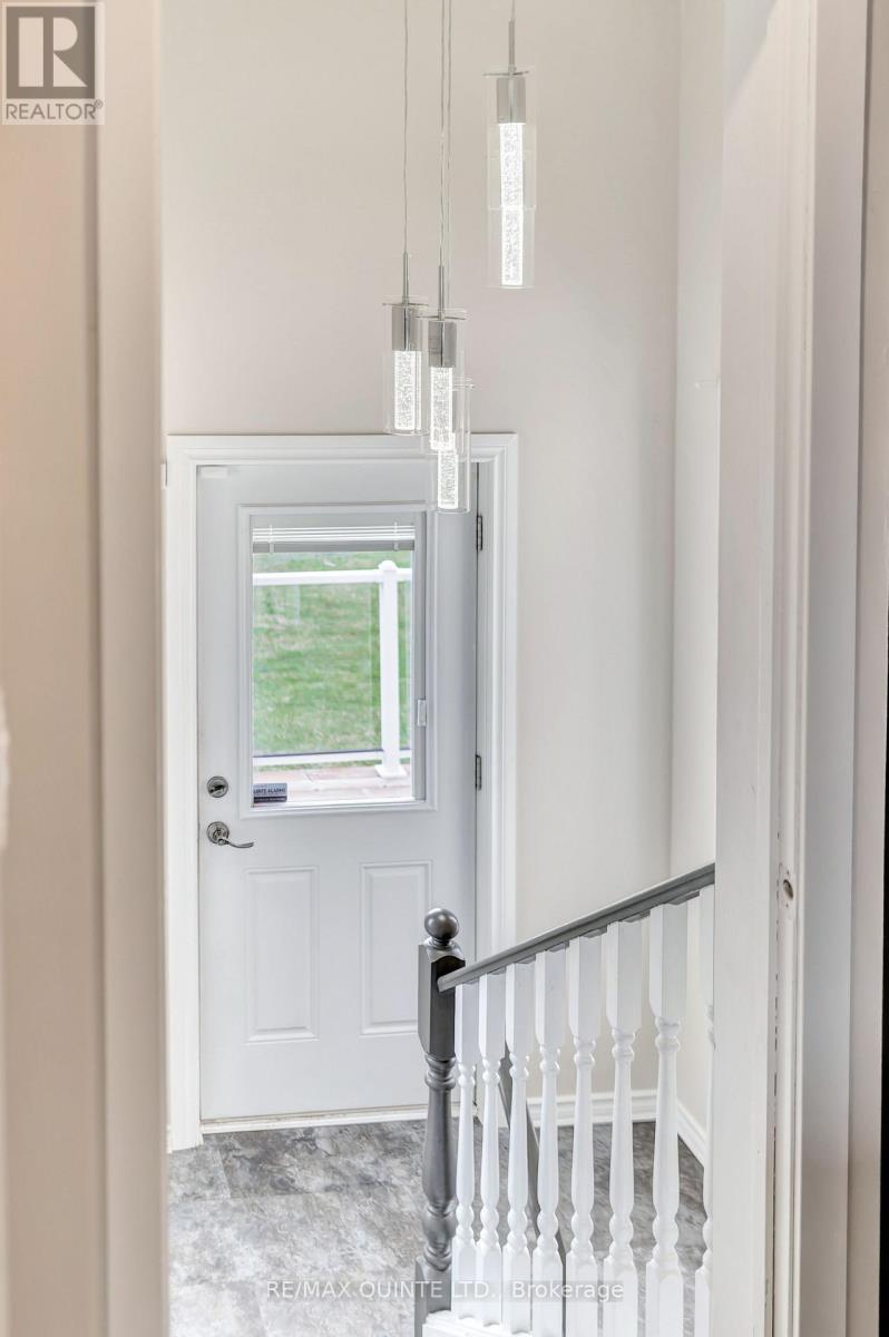 94 Cloverleaf Drive, Belleville, Ontario  K8N 4Z5 - Photo 23 - X12593686