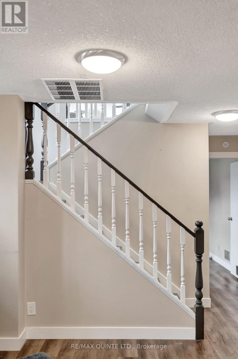 94 Cloverleaf Drive, Belleville, Ontario  K8N 4Z5 - Photo 25 - X12593686