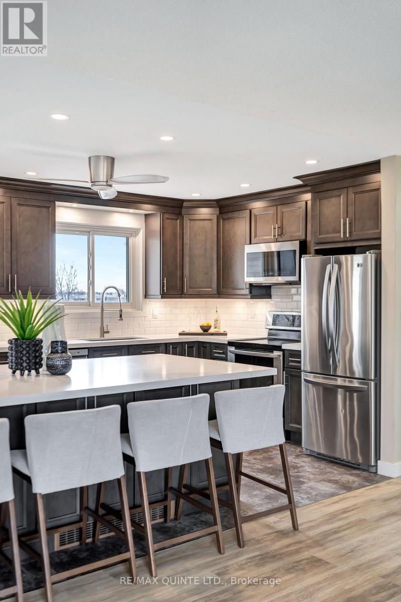 94 Cloverleaf Drive, Belleville, Ontario  K8N 4Z5 - Photo 6 - X12593686