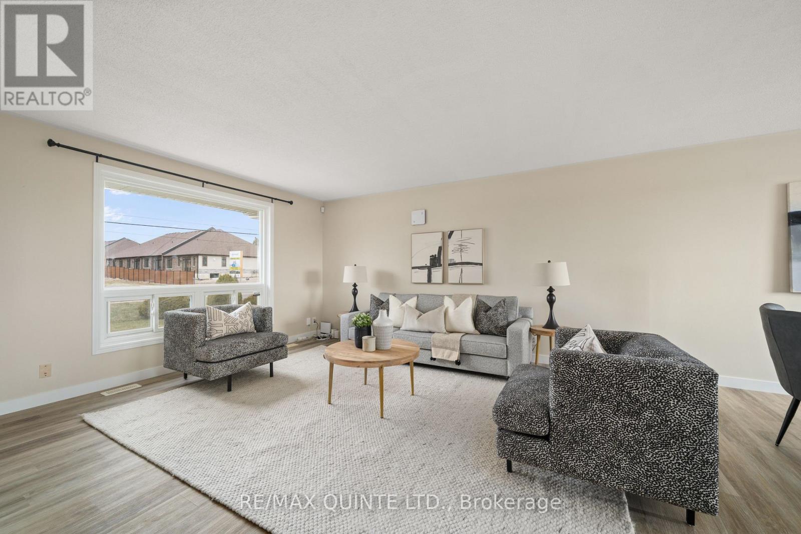 94 Cloverleaf Drive, Belleville, Ontario  K8N 4Z5 - Photo 9 - X12593686