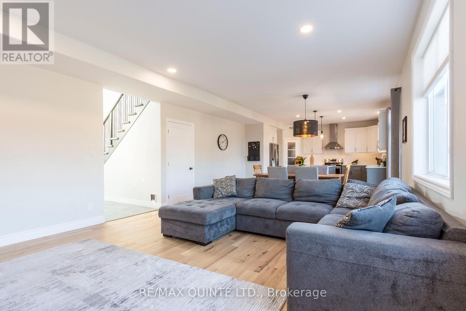 104 Hampton Ridge Drive, Belleville, Ontario  K8N 0E6 - Photo 10 - X12594958