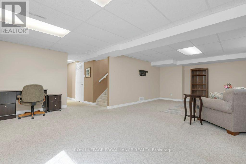 12 Stonegate Crescent, Quinte West, Ontario  K0K 2C0 - Photo 23 - X12597504