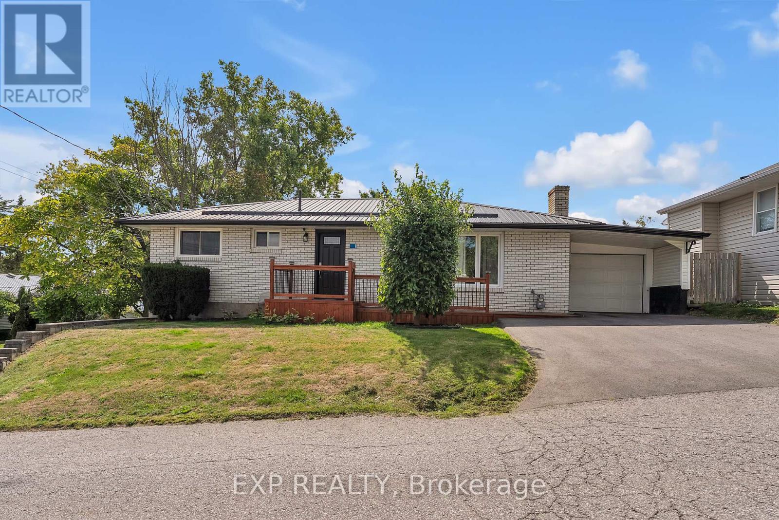 11 CONCESSION ROAD, Quinte West, Ontario