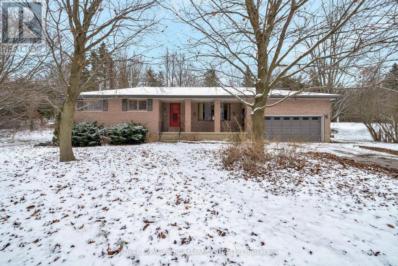 1237 VICTORIA ROAD, Prince Edward County, Ontario