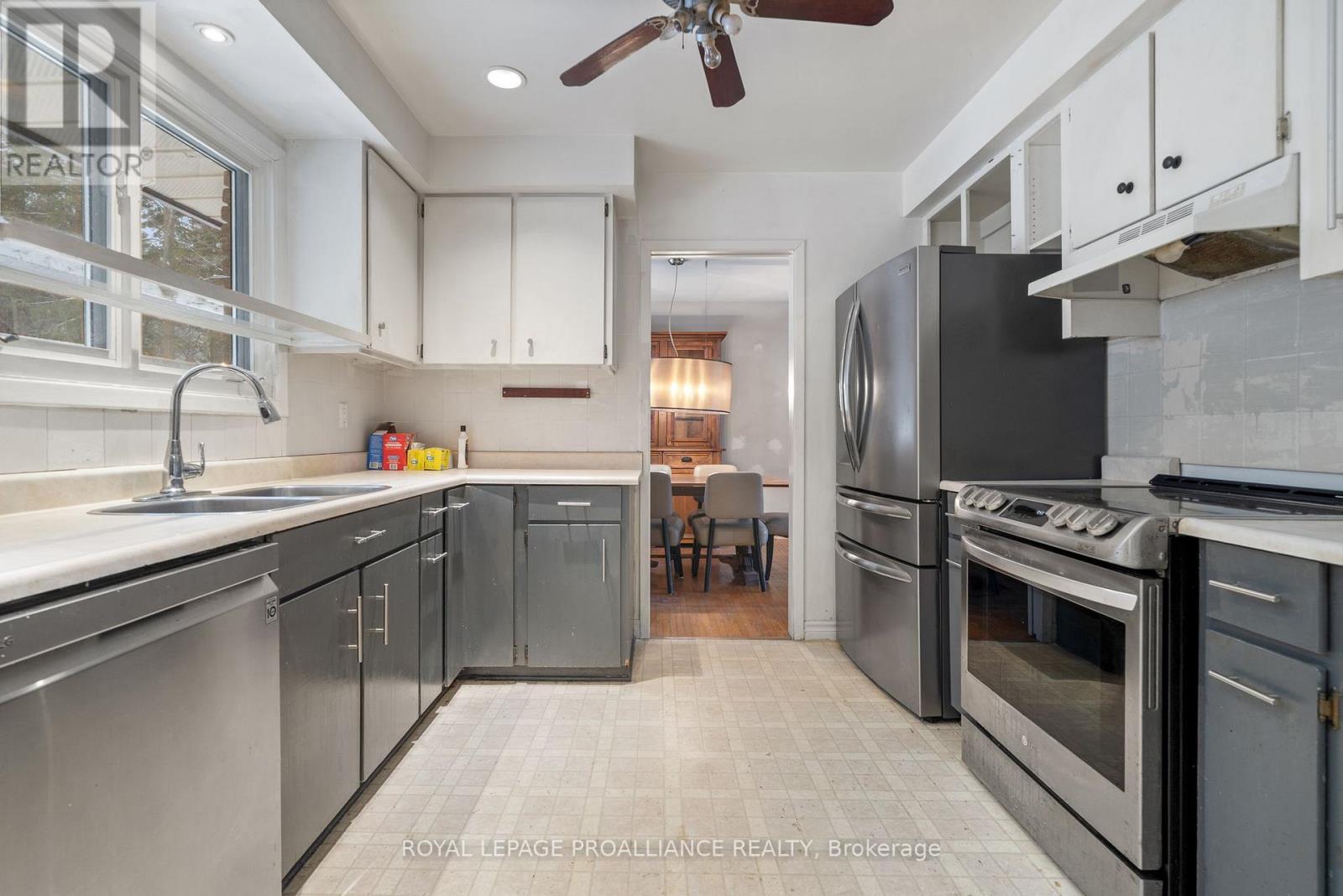 1237 Victoria Road, Prince Edward County, Ontario  K0K 1A0 - Photo 17 - X12604910