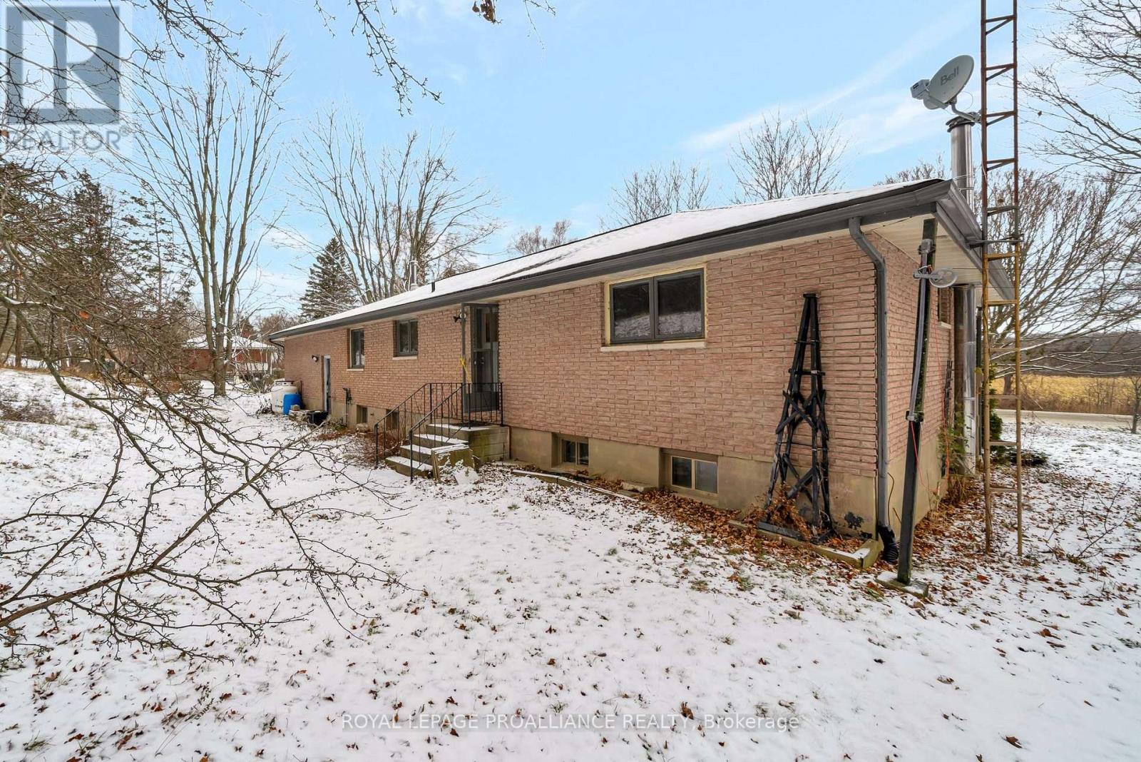 1237 Victoria Road, Prince Edward County, Ontario  K0K 1A0 - Photo 34 - X12604910