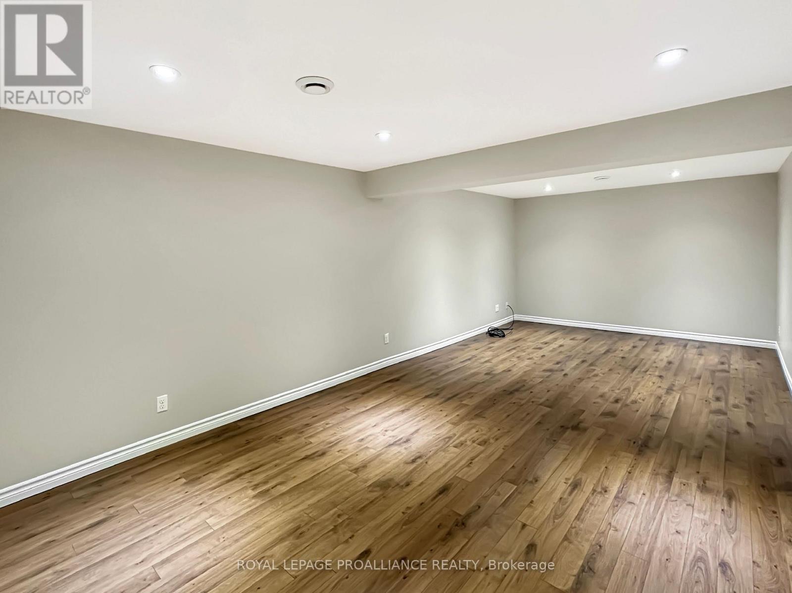 53 Sarah Court, Belleville, Ontario  K8P 0B2 - Photo 26 - X12610370