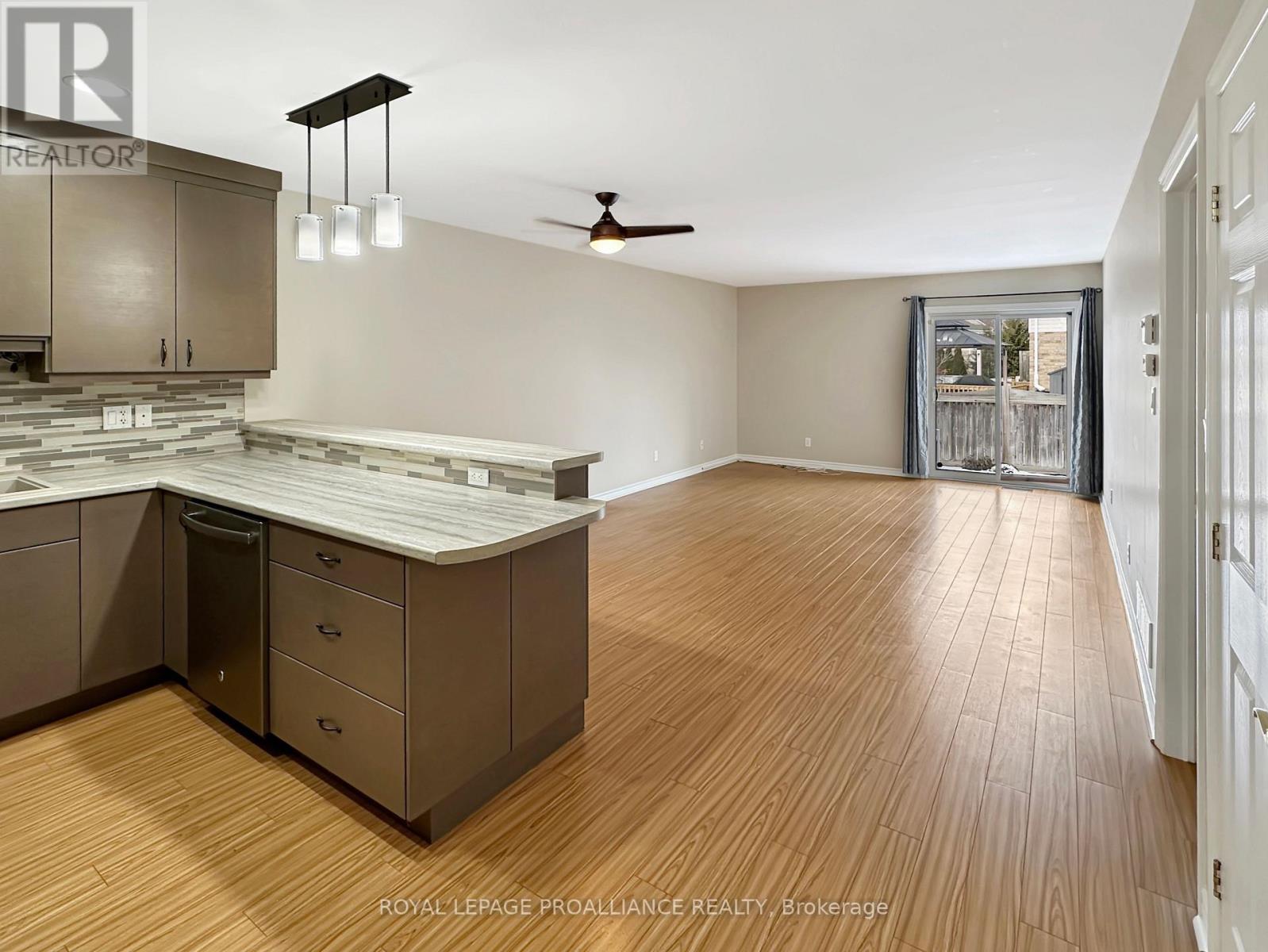 53 Sarah Court, Belleville, Ontario  K8P 0B2 - Photo 7 - X12610370