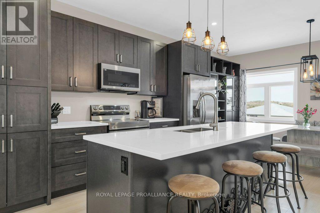 53 Meagan Lane, Quinte West, Ontario  K0K 2C0 - Photo 17 - X12610408