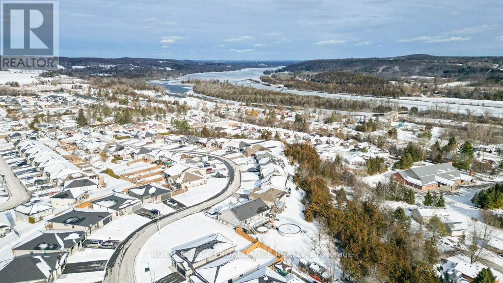 53 Meagan Lane, Quinte West, Ontario  K0K 2C0 - Photo 39 - X12610408