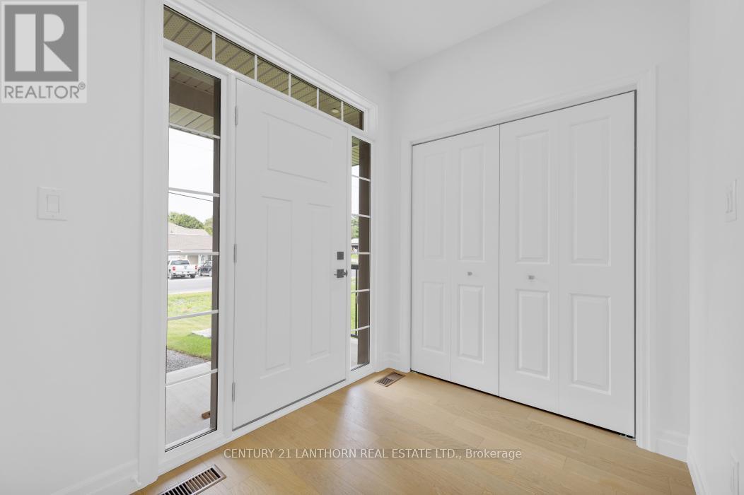 67 Seymour Street W, Centre Hastings, Ontario  K0K 2K0 - Photo 8 - X12612750