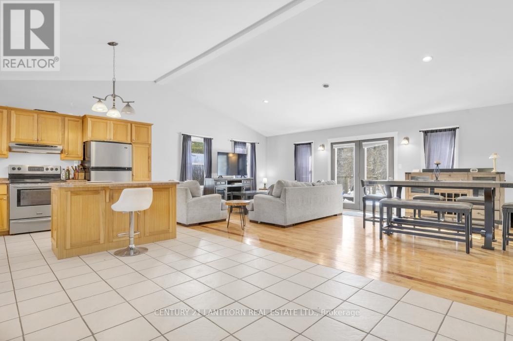 337 Jarvis Road, Madoc, Ontario  K0K 2K0 - Photo 12 - X12616360