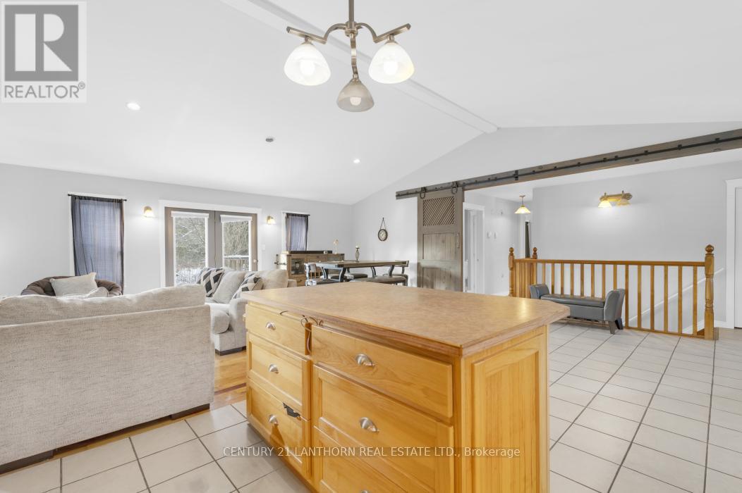 337 Jarvis Road, Madoc, Ontario  K0K 2K0 - Photo 16 - X12616360