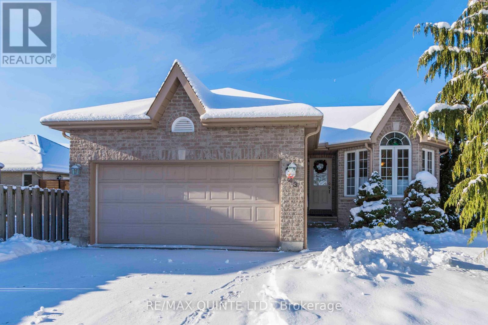 43 GAVEY STREET, Belleville, Ontario