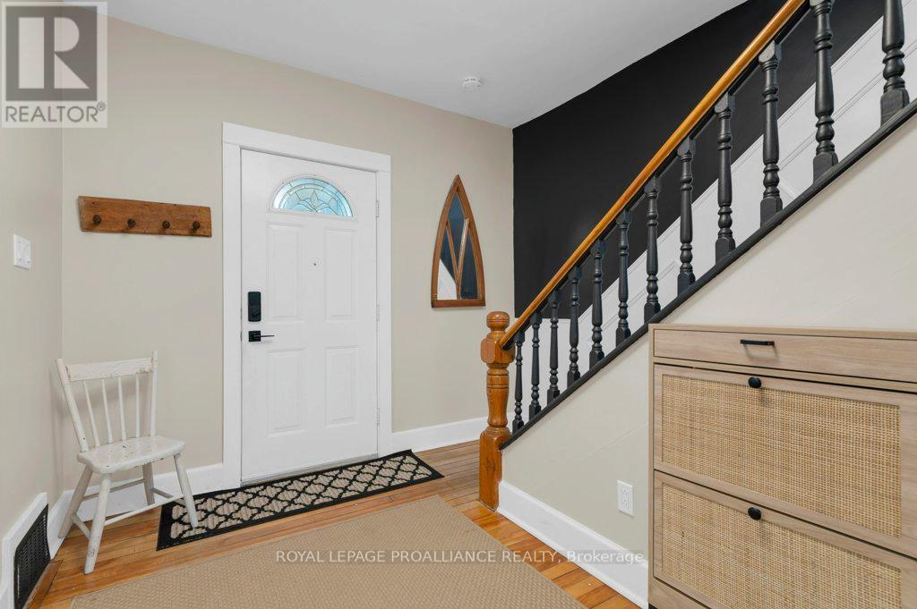 306 Bleecker Avenue, Belleville, Ontario  K8N 3V4 - Photo 8 - X12629272