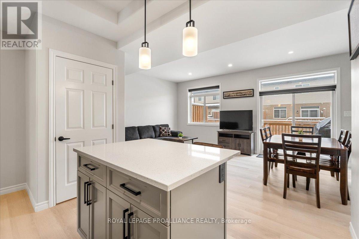 18 Miramichi Street, Belleville, Ontario  K8N 0T3 - Photo 12 - X12634196