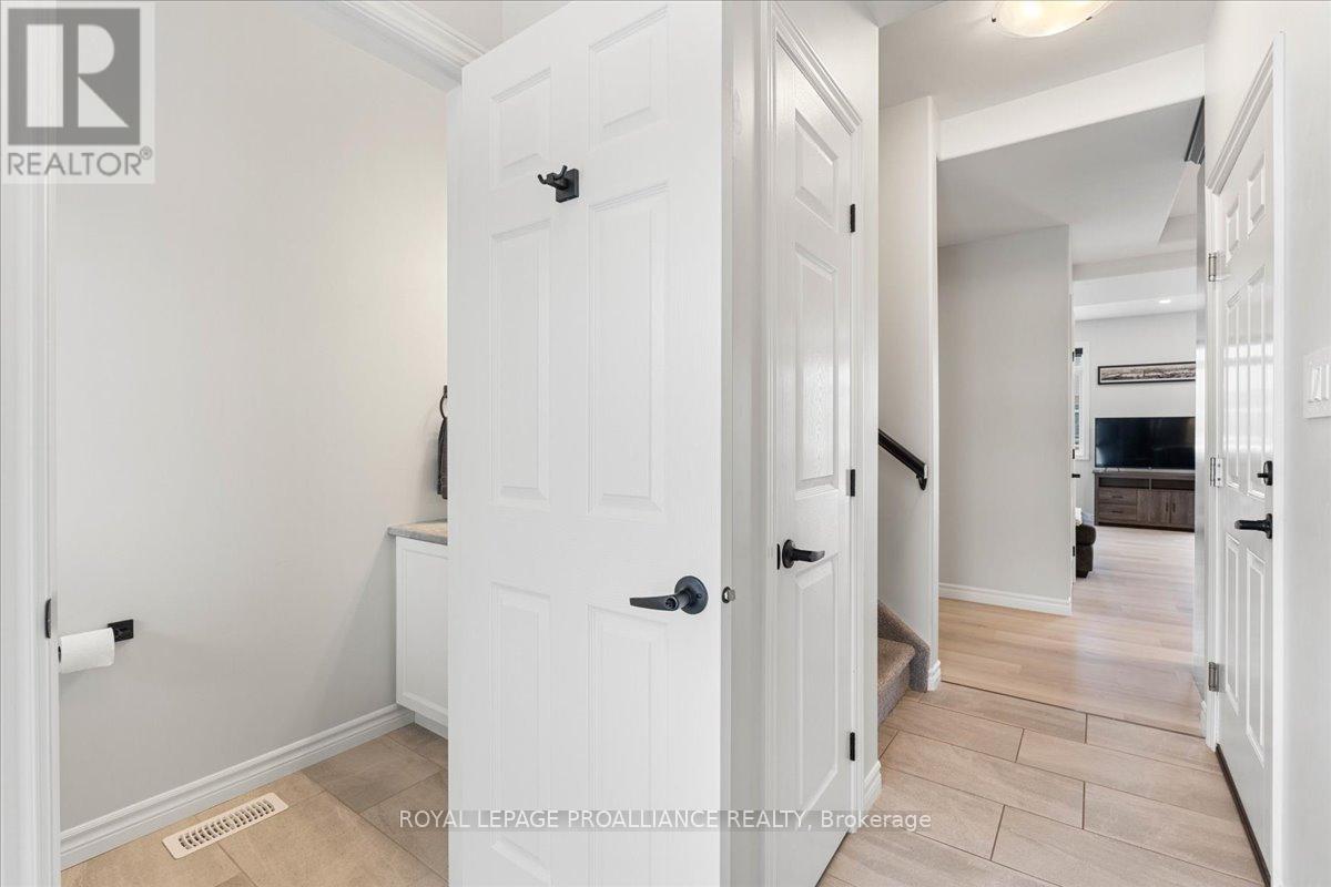 18 Miramichi Street, Belleville, Ontario  K8N 0T3 - Photo 3 - X12634196