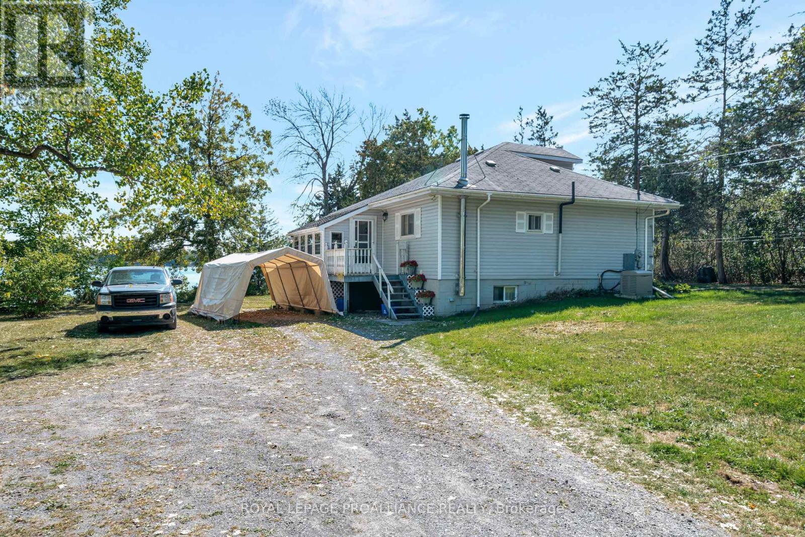 473 COUNTY RD 19, Prince Edward County, Ontario