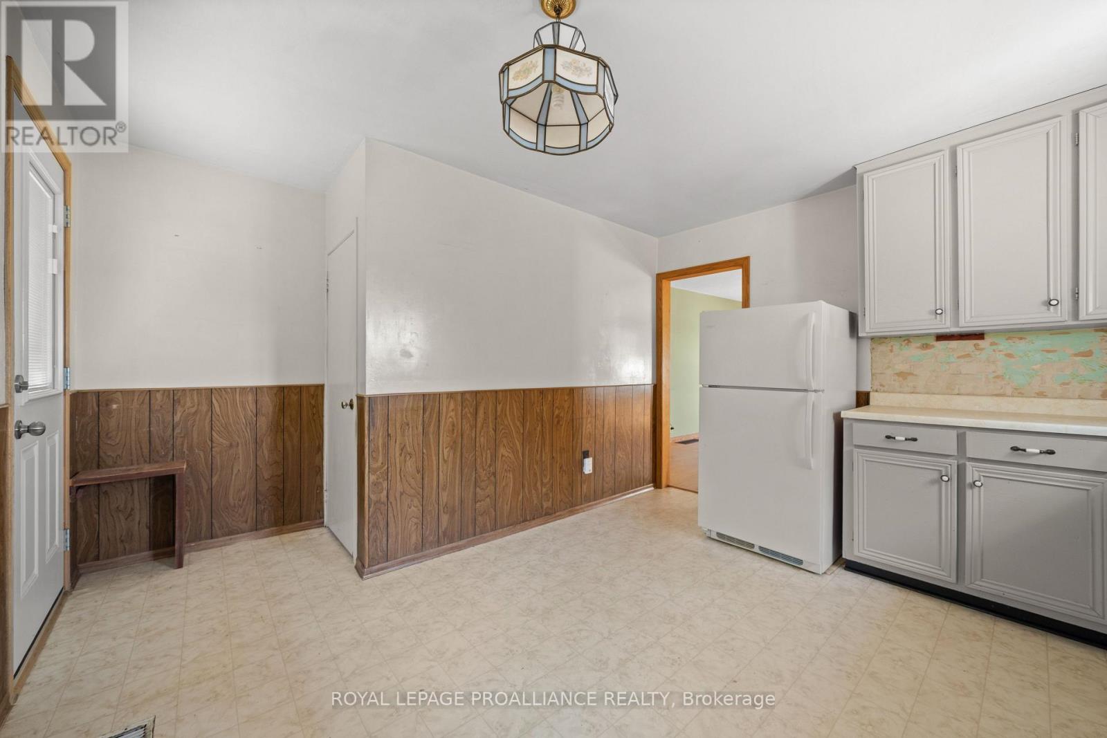 473 County Rd 19, Prince Edward County, Ontario  K0K 1A0 - Photo 11 - X12640484