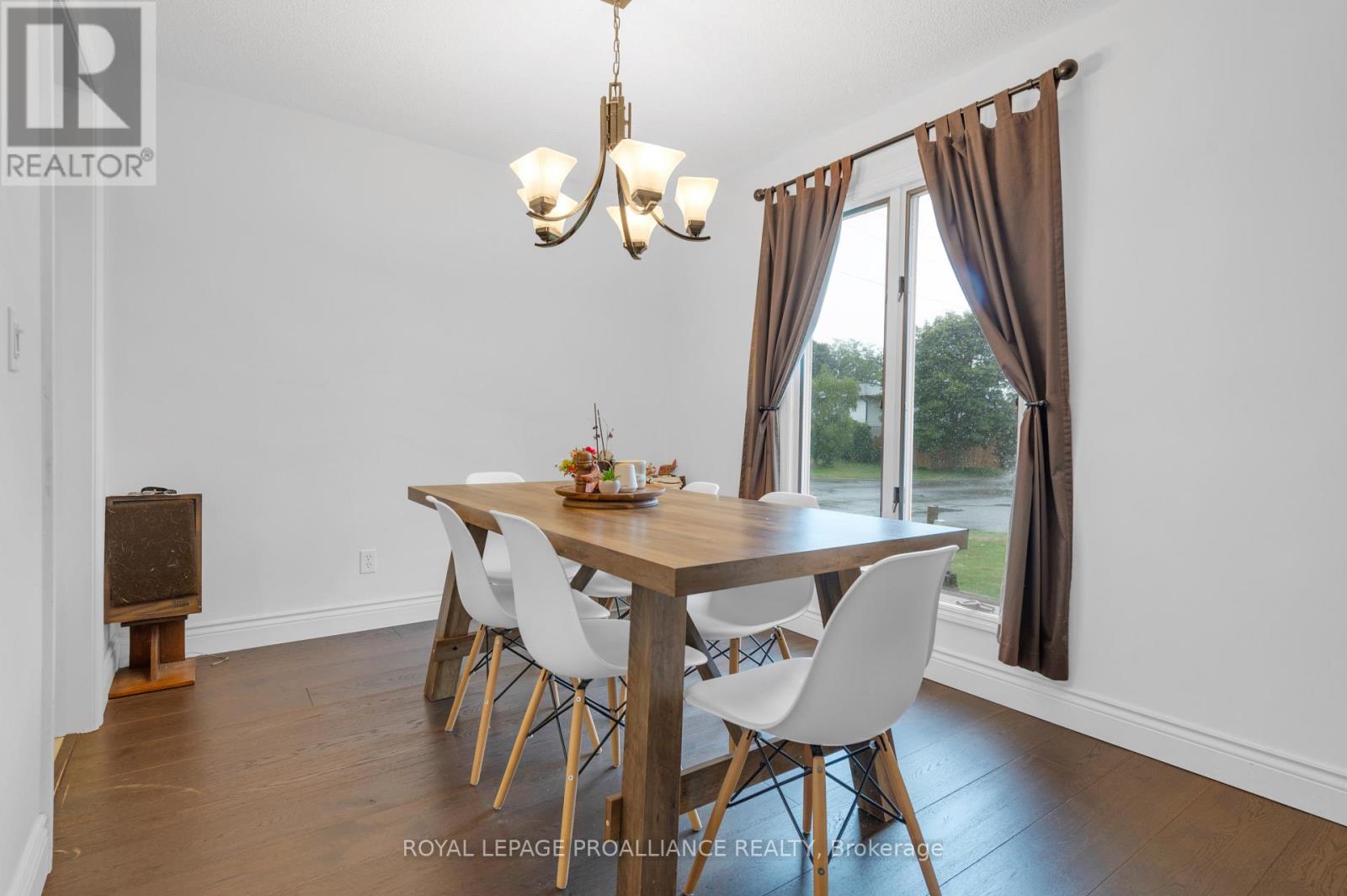 22 Briarwood Crescent, Belleville, Ontario  K8N 5J7 - Photo 11 - X12640566