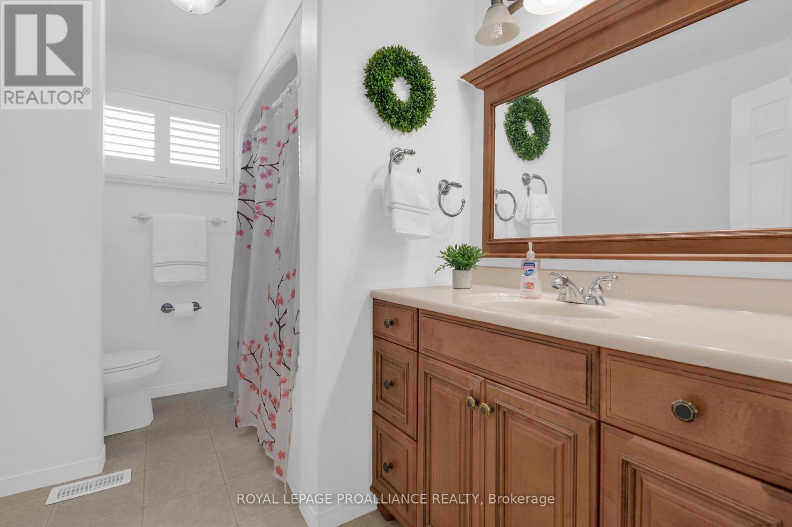 22 Briarwood Crescent, Belleville, Ontario  K8N 5J7 - Photo 17 - X12640566